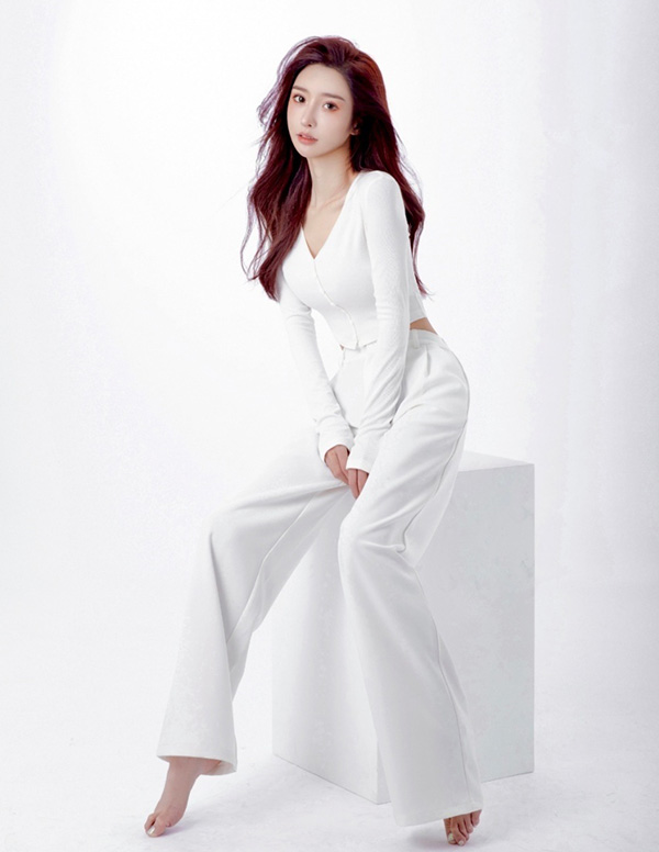 新加坡商务模特价格